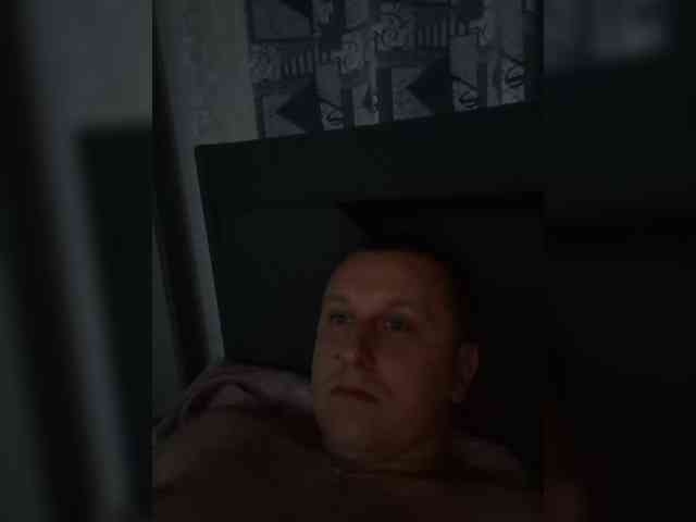 V1K1 Sex Cam Show