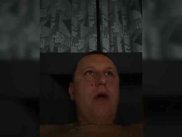 V1K1 Sex Cam Show