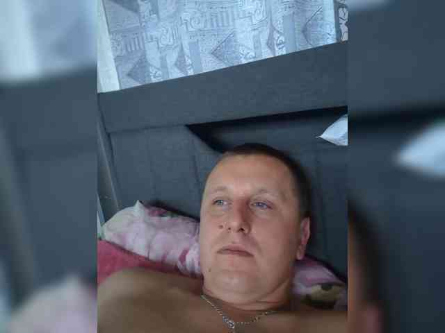 V1K1 Sex Cam Show