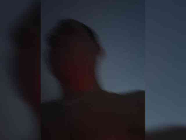 V1K1 Sex Cam Show