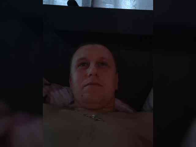 V1K1 Sex Cam Show