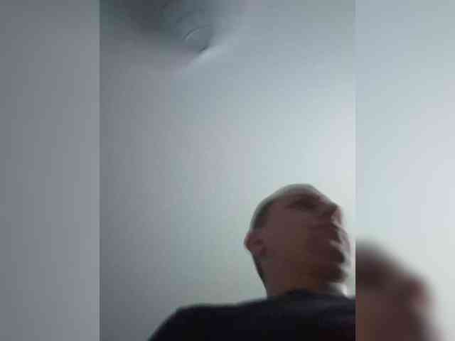 V1K1 Sex Cam Show