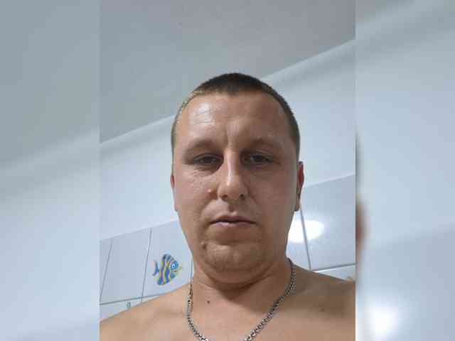 V1K1 Sex Cam Show
