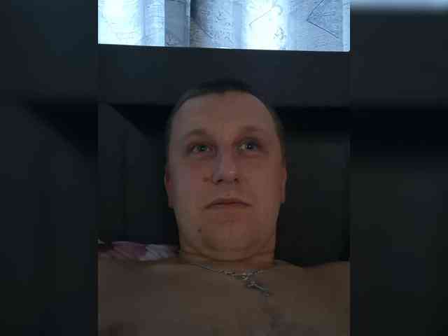 V1K1 Sex Cam Show