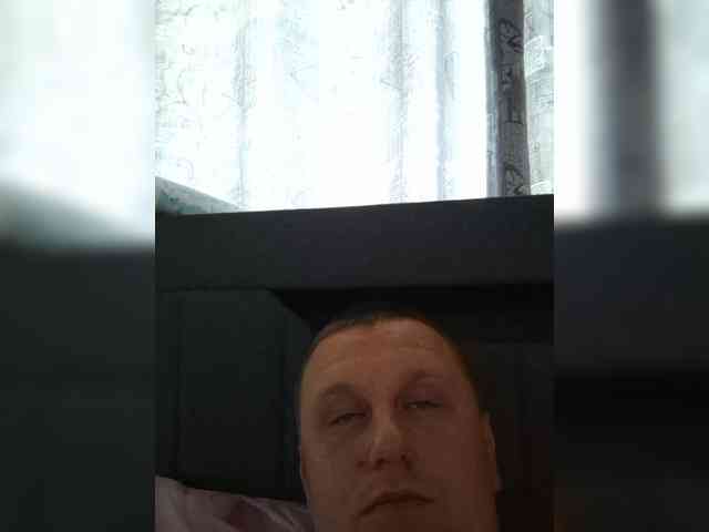 V1K1 Sex Cam Show