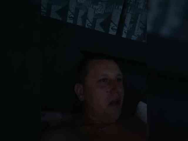 V1K1 Sex Cam Show