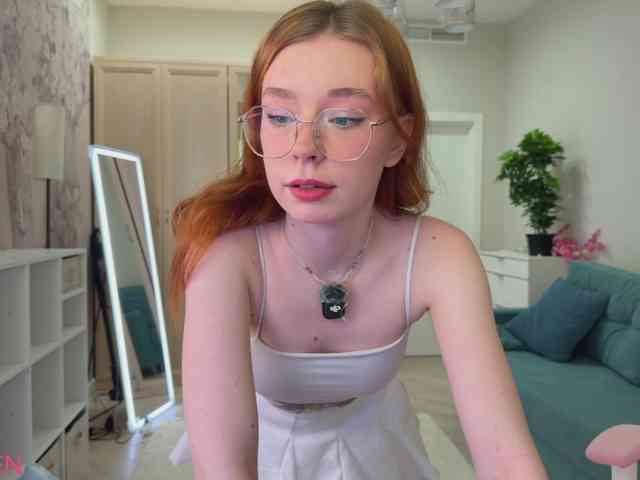 EvaMilly webcam