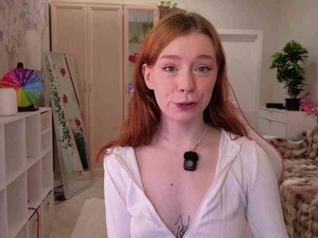 EvaMilly webcam