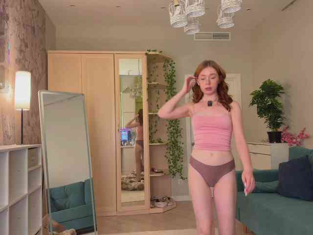 EvaMilly webcam