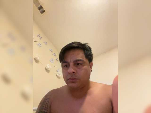 Lioners8 live webcam show