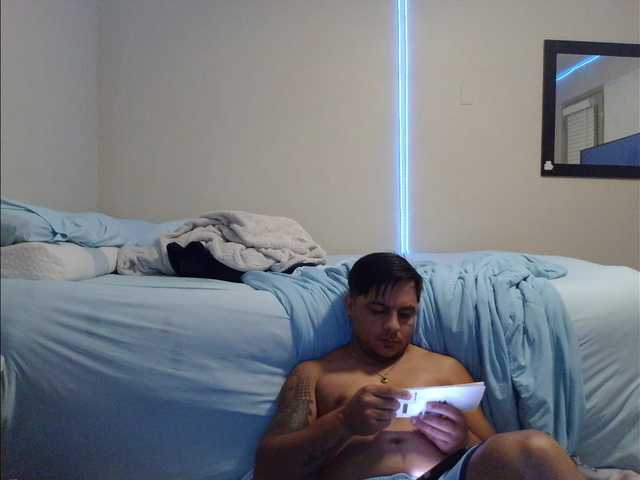 Lioners8 live cam on BongaCams