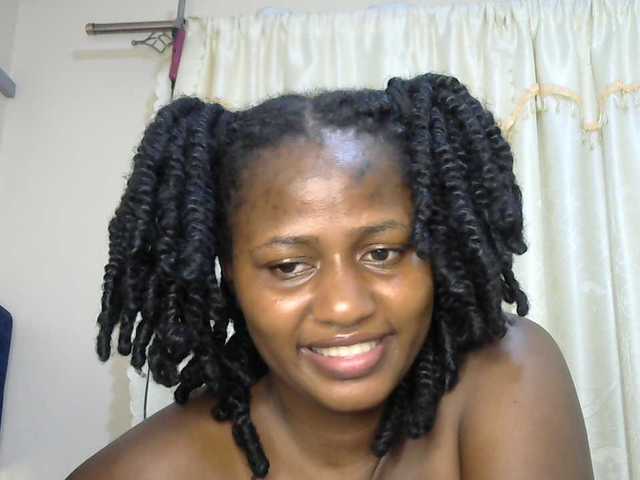 Squirt-queen1 live cam on BongaCams