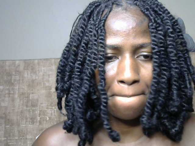 Squirt-queen1 live cam on BongaCams