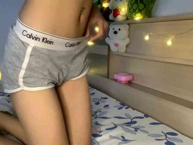 loveYouPink webcam