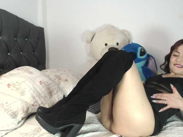 ninnaballak live cam on BongaCams