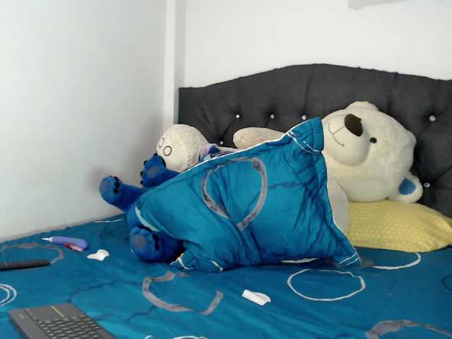 ninnaballak live cam on BongaCams