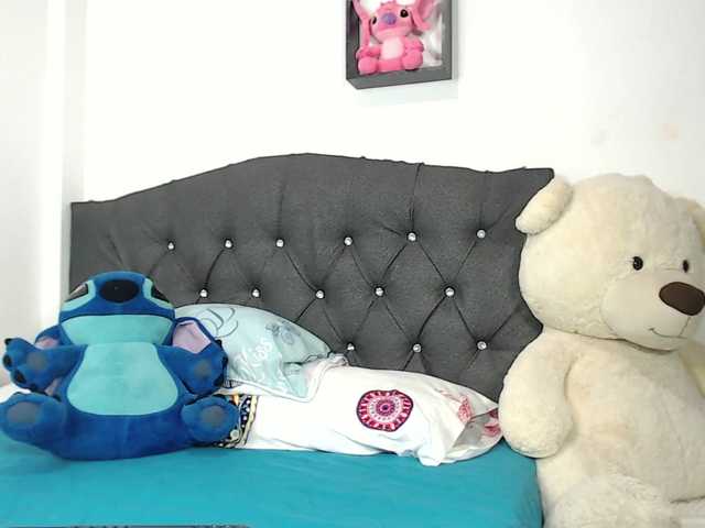 ninnaballak live cam on BongaCams