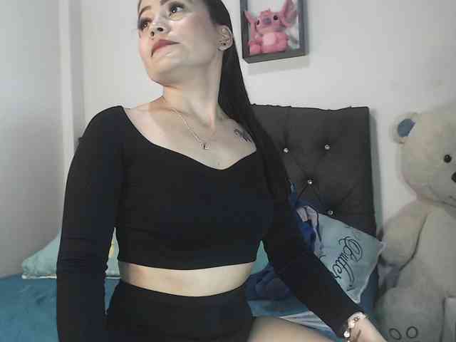 ninnaballak Live Webcam on BongaCams