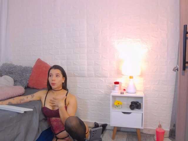 AprilOwen live cam on BongaCams