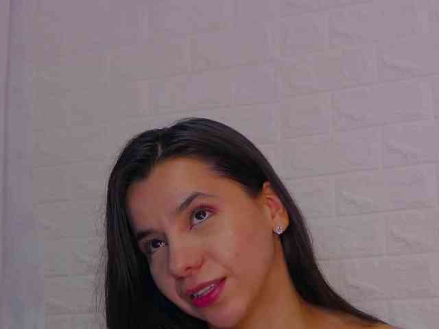 Modelo: AprilOwen
