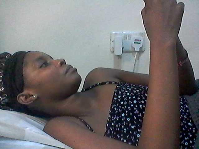 Ebonysly live cam on BongaCams