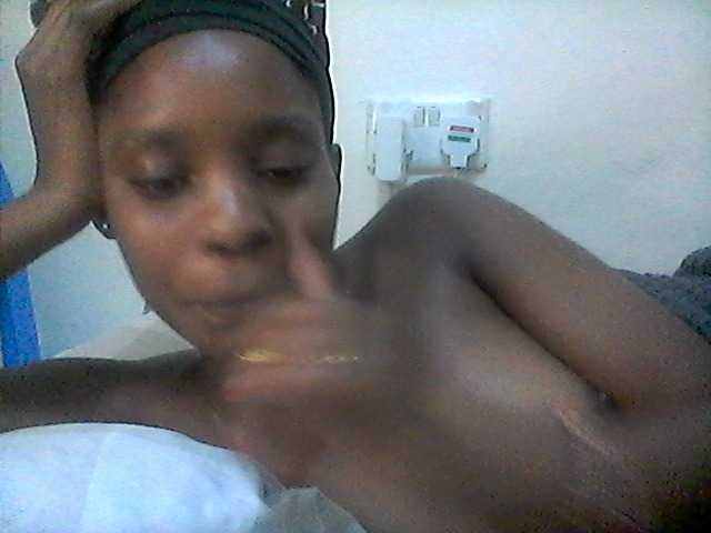 Ebonysly live cam on BongaCams