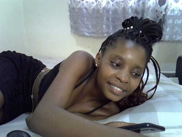 Ebonysly live cam on BongaCams