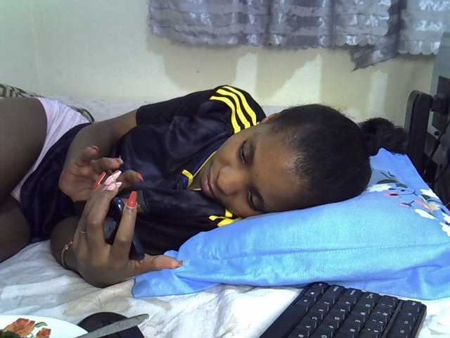 Ebonysly live cam on BongaCams