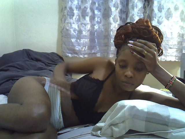Ebonysly live cam on BongaCams