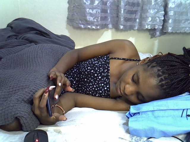 Ebonysly live cam on BongaCams