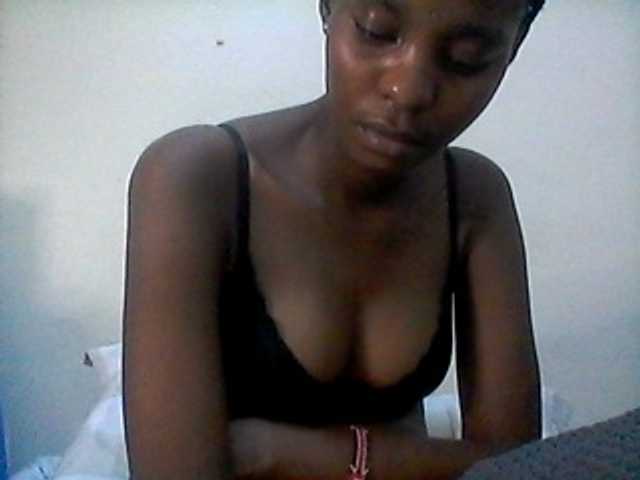 Ebonysly live cam on BongaCams