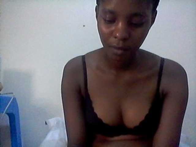 Ebonysly live cam on BongaCams
