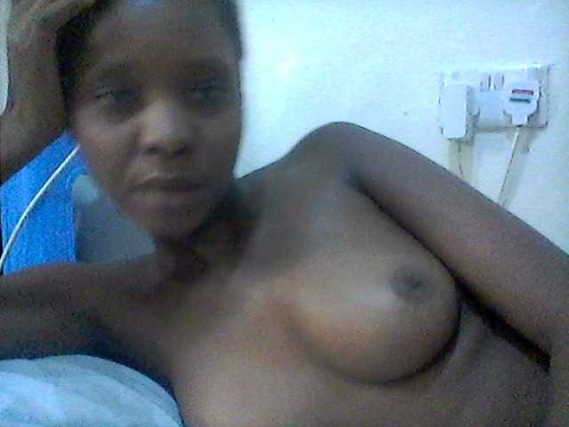Ebonysly live cam on BongaCams