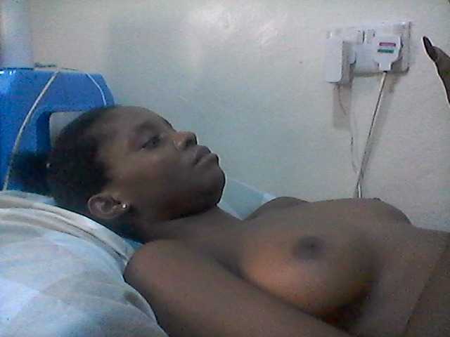 Ebonysly live cam on BongaCams
