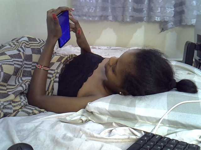 Ebonysly live cam on BongaCams