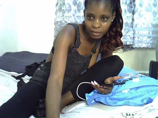 Ebonysly live cam on BongaCams