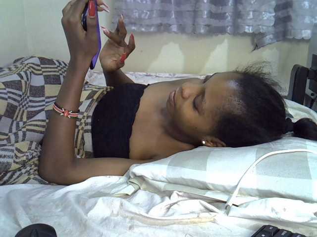 Ebonysly live cam on BongaCams