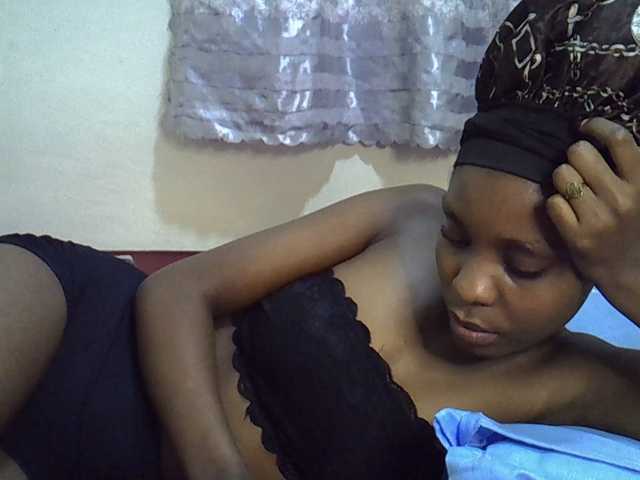 Ebonysly live cam on BongaCams