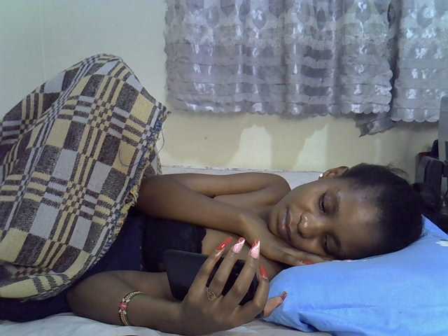 Ebonysly live cam on BongaCams