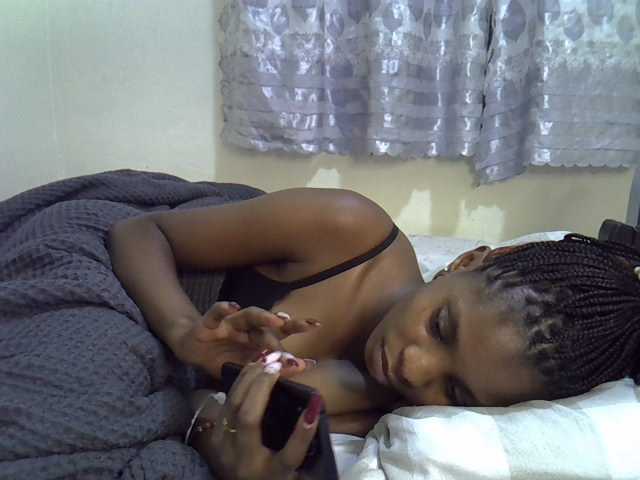 Ebonysly live cam on BongaCams