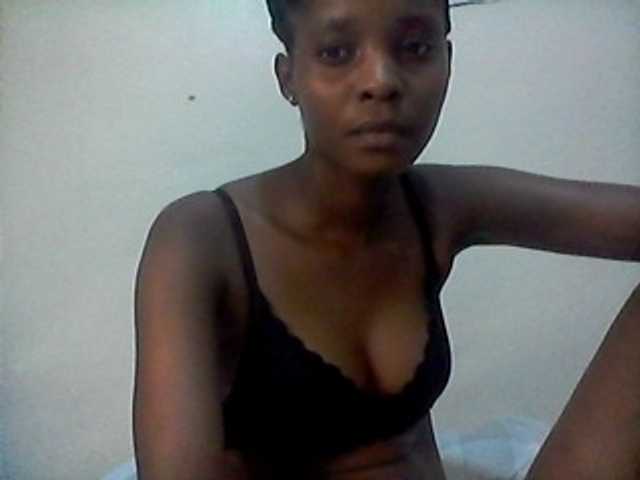 Ebonysly live cam on BongaCams