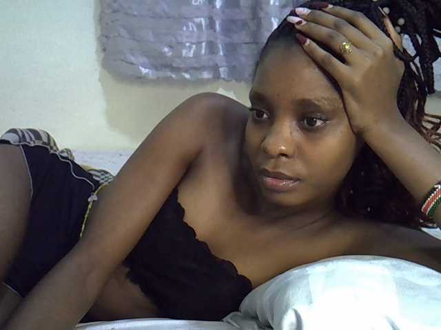 Ebonysly live cam on BongaCams