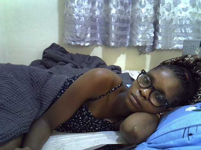 Ebonysly live cam on BongaCams