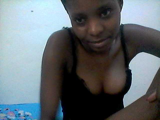 Ebonysly live cam on BongaCams