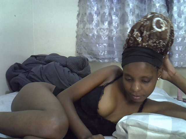 Ebonysly live cam on BongaCams