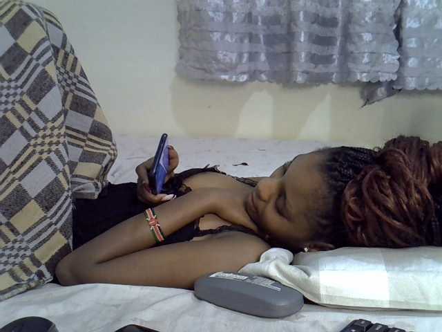 Ebonysly live cam on BongaCams