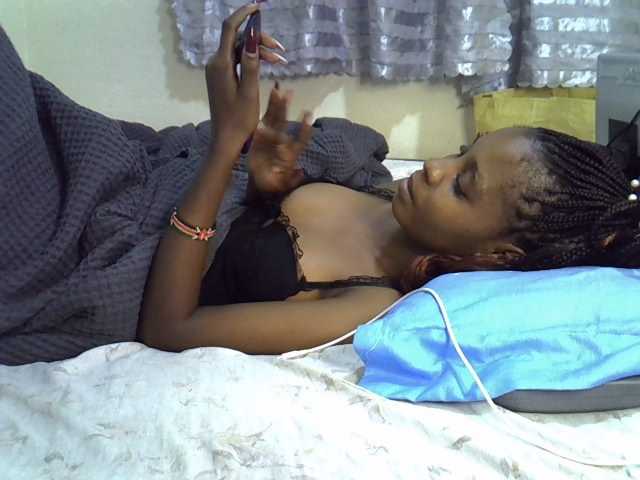 Ebonysly live cam on BongaCams