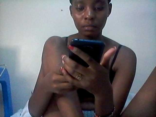 Ebonysly live cam on BongaCams