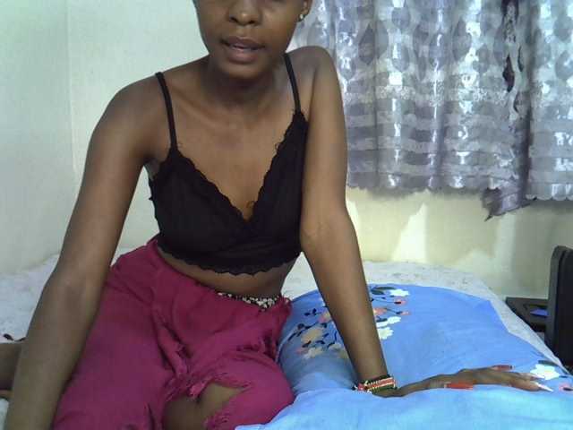 Ebonysly live cam on BongaCams