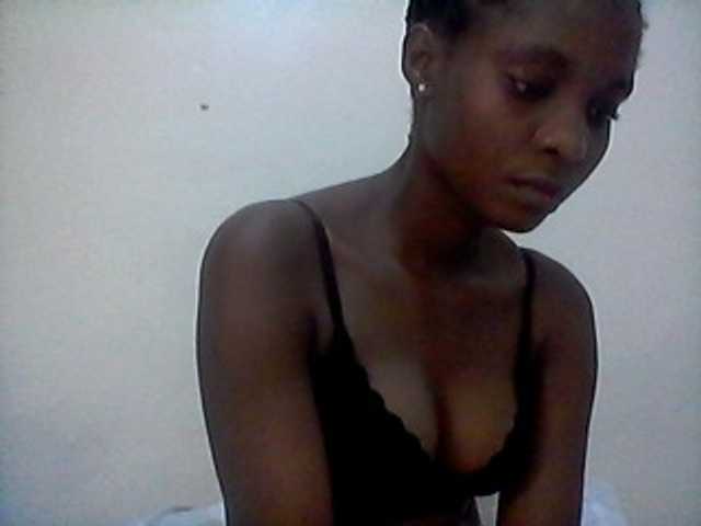 Ebonysly live cam on BongaCams